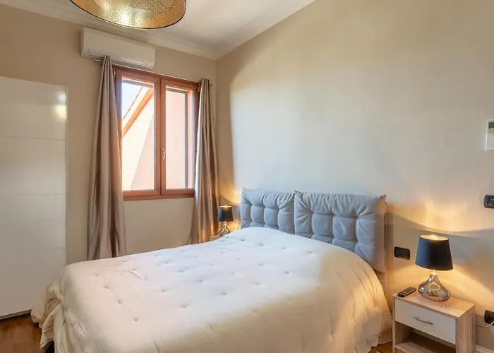 アパート Casa Fiorita チェッレート・グイーディ